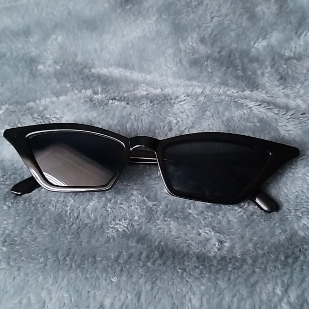 Brand new feisdey small cat eye sunglasses vintage